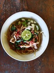 delicious shaken noodles that are tempting