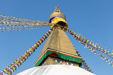 Nepeal Kathmandu: Stupa von Bodnath mit den Augen Buddhas