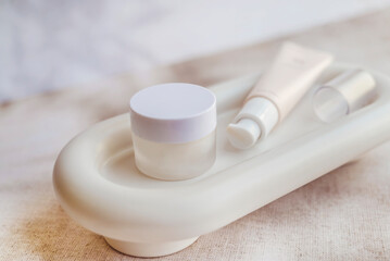 Anti-Age Face Cream in a Marble Plate 