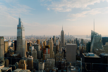 Fototapeta premium A breathtaking aerial view of New York City during a beautiful sunset time