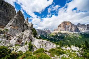 A hiking view to Cinque Torri