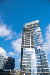 Obraz premium A new high-rise office building in Reston, VA.