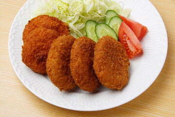 揚げたてコロッケ