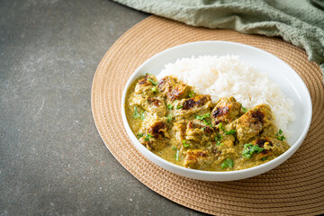 Afghani chicken in green curry or Hariyali tikka chicken hara masala with rice