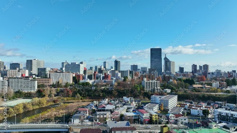 Aufkleber 都市、空撮、ドローン、上昇、発展、成長、青空、風景、不動産、産業、俯瞰、ハイアングル、展望、パノラマ、地平線、景色、景観、社会、現代、都会、建設、建築、ビル、ビル群、高層ビル、摩天楼、日本、街、観光、旅行、コピースペース、昼間、晴れ、明るい、道路、交通、開発、マンション、将来、未来、時代、経済、ビジネス、ダイナミック、絶景、遠景、自然、環境、60p、住宅