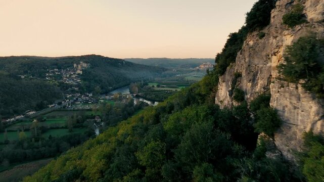 Wide drone view of Castelnaud la Chapelle with the river and Beynac