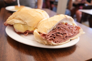 Brazilian Famous Food, Mortadella Sandwich -モルタデッラ サンドイッチ