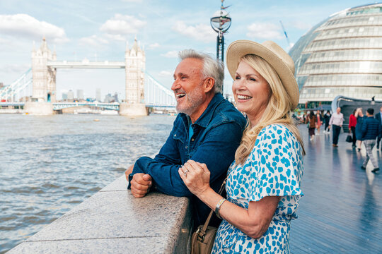 Happy senior couple spending time together in London city. Concepts about seniority, lifestyle and travel.