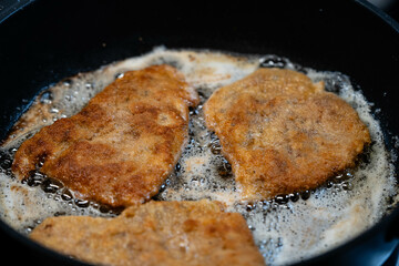 Wiener Schnitzel mit Pommes frites