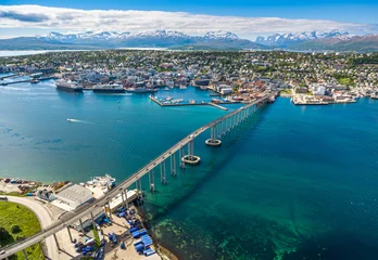 Fototapete Rund Bridge of city Tromso, Norway © Andrei Armiagov