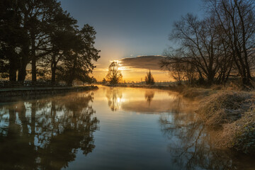 Frosty Dawn on the Exeter Ship Canal.