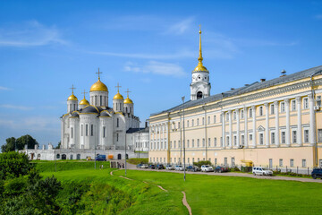 Chambers Museum building with the Assumption Cathedral in Vladimir