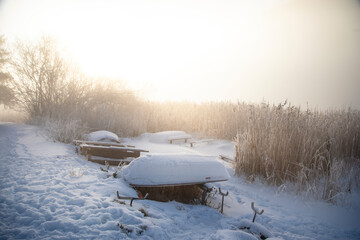 Winterlandschaft am See 