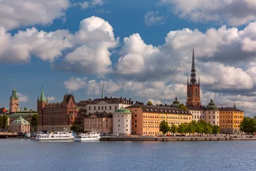 Fototapete View of Stockholm Sweden, overlooking the island of Galma Stan and surrounding historic architecture © Kavalenkava