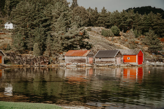 beach houses - Powered by Adobe