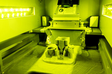 Additive Manufacturing und 3d-Druck von Metallbauteilen mit komplexer Geometrie für Prototypen und Bauteile