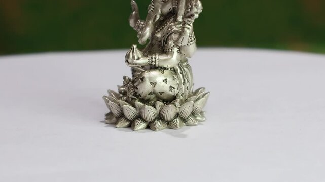 Lord Ganesha the remover of obstacles. Ganpati Bappa. 925 Silver Indian Deity Idol High Detail Finish for Pooja and Home Decor. Hindu Religions. Elephant God of Hinduism. Ganesh ji
