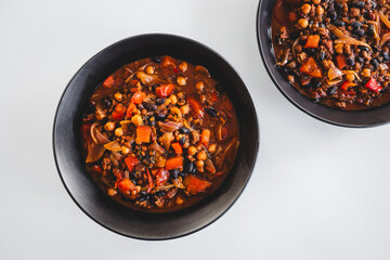 plant-based bean chilli sin carne