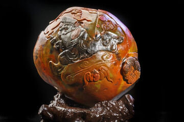 Jade and agate crafts beautifully carved using traditional techniques