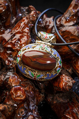 Jade and agate crafts beautifully carved using traditional techniques