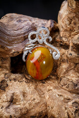 Jade and agate crafts beautifully carved using traditional techniques