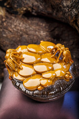 Jade and agate crafts beautifully carved using traditional techniques