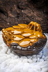 Jade and agate crafts beautifully carved using traditional techniques