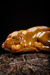 Jade and agate crafts beautifully carved using traditional techniques