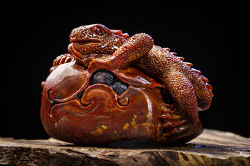 Jade and agate crafts beautifully carved using traditional techniques