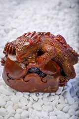 Jade and agate crafts beautifully carved using traditional techniques
