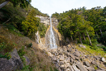 和歌山県　那智の滝の風景(2024年12月)