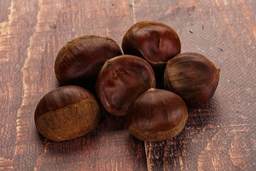Obraz premium Tasty delicous brown natural Chestnut