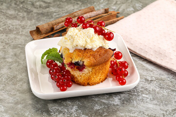 Delicous cupcake with red currant