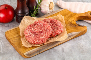 Raw round beef cutlet minced meat