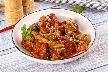 Pork with oyster sauce and vegetables