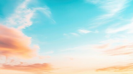 Obraz premium Minimal skies concept. A serene sky at sunset, blending colors of blue and peach, creating a peaceful atmosphere.