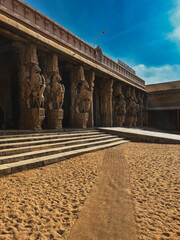 Fototapeta premium Pillars of a temple at Sri rangam temple at Trichy, Tamilnadu