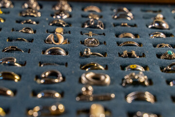 A ring is more than just a piece of jewelry—it’s a symbol of emotion, commitment, and style. Whether it's a delicate band, a bold statement piece, or an engagement ring sparkling with diamonds, rings 