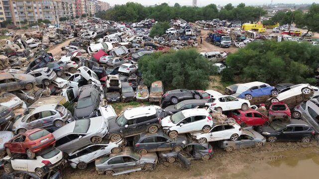 Coches afectados por la DANA en Valencia