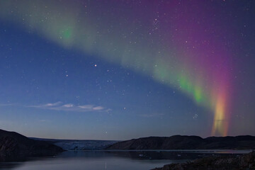 Northern lights in the glacier of Qaleraliq (South Greenland)   © julen