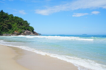 Praia das Conchas or Shell Beach in Ubatuba, Sao Paulo, Brazil - ブラジル サンパウロ ウバトゥバ 貝殻ビーチ