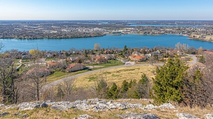 Lakefront Community Vista: Panoramic View of Homes and Water