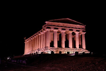 Obraz premium the parthenon at night