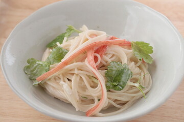 カニカマそうめんサラダ