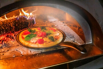 ミックスピザ　Italian delicious food mixture pizza