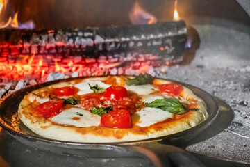 ミックスピザ　Italian delicious food mixture pizza