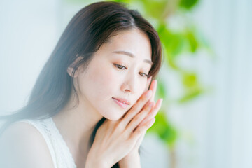 若い女性の美容イメージ