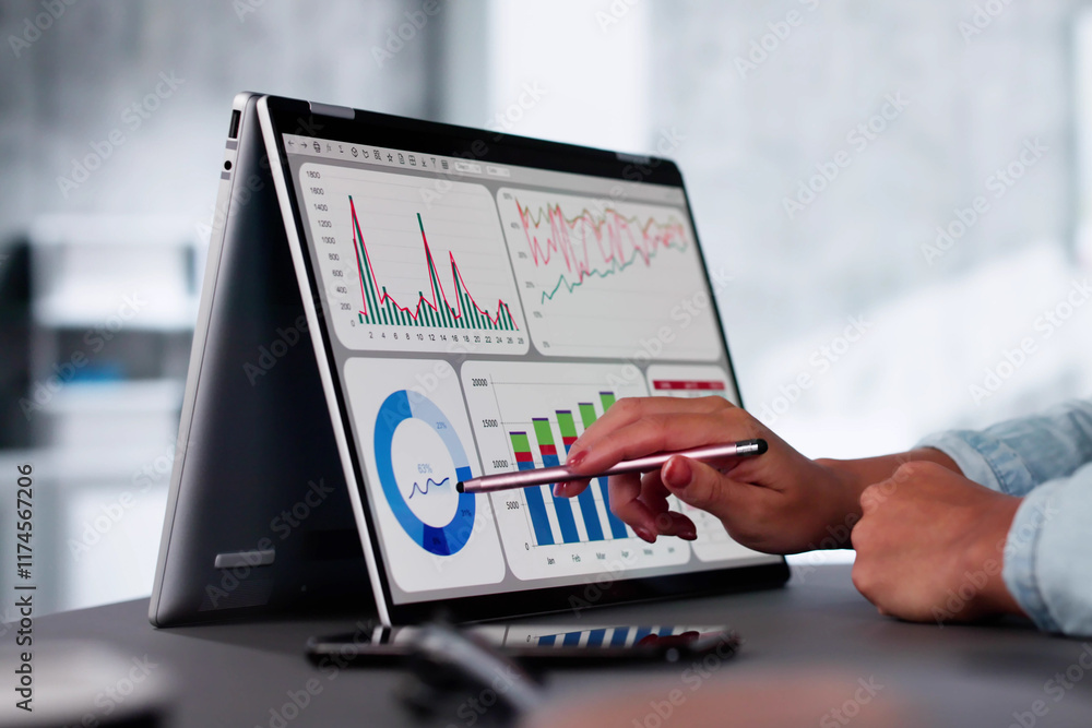 Poster Data Analyst Using Data Analytics KPI