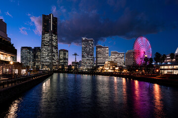 みなとみらい万国橋からの夜景