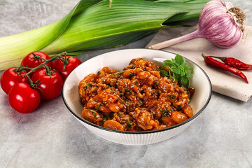 Chili con carne with beef and beans